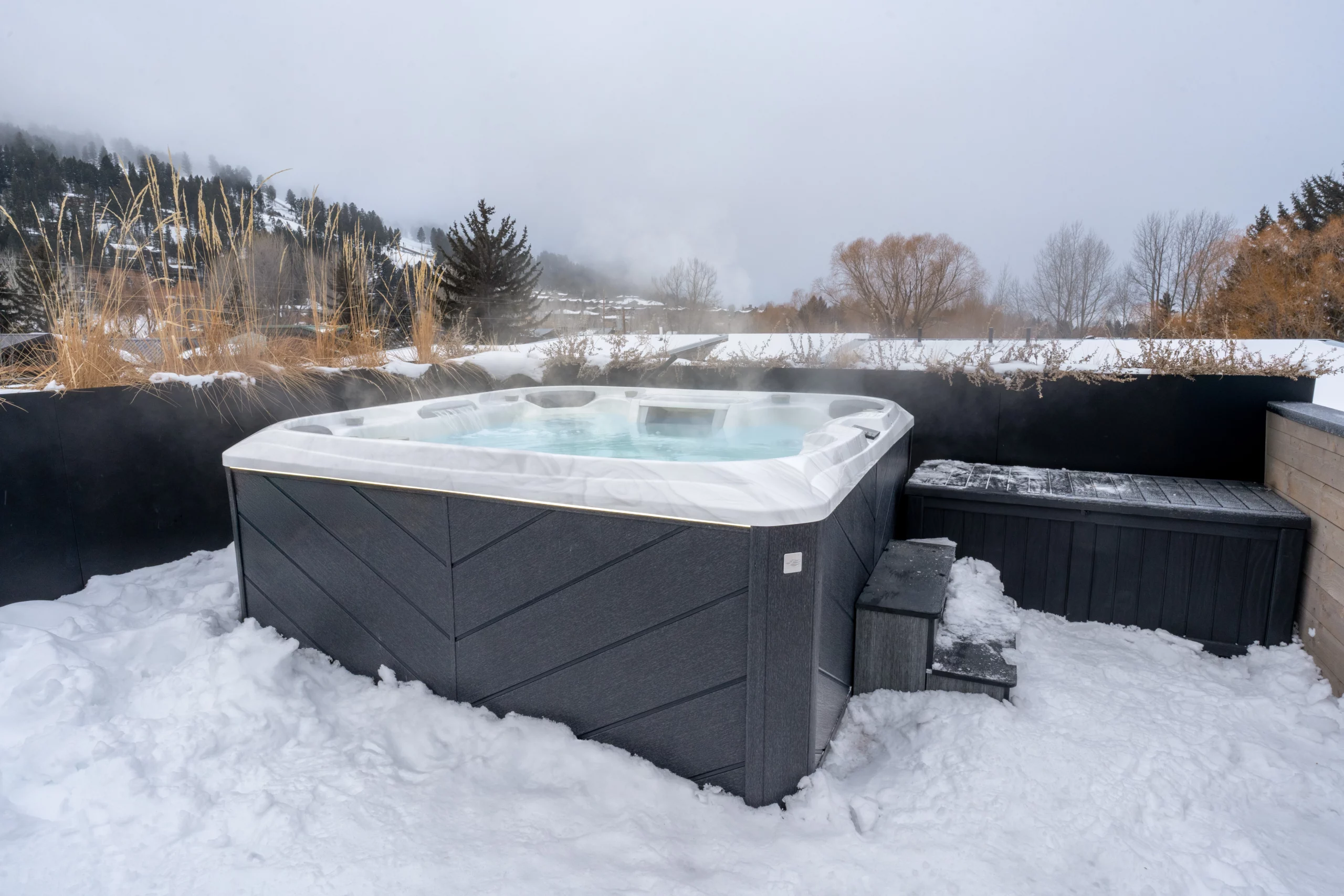 HTHotTubsWinter 23 scaled